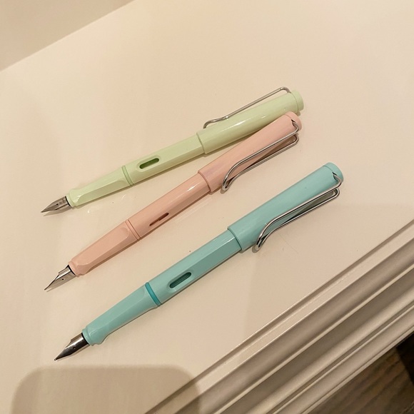 Brand New Lamy Fountain Pen - Picture 2 of 3